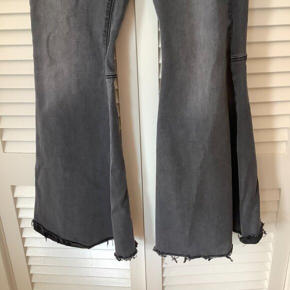 Free People 'We the Free' Just Float On black flare jeans 29 stretch - Picture 3 of 9